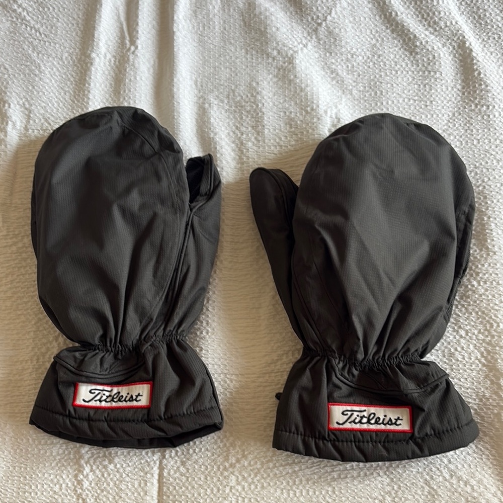 Titleist Black Cold Weather Mittens
